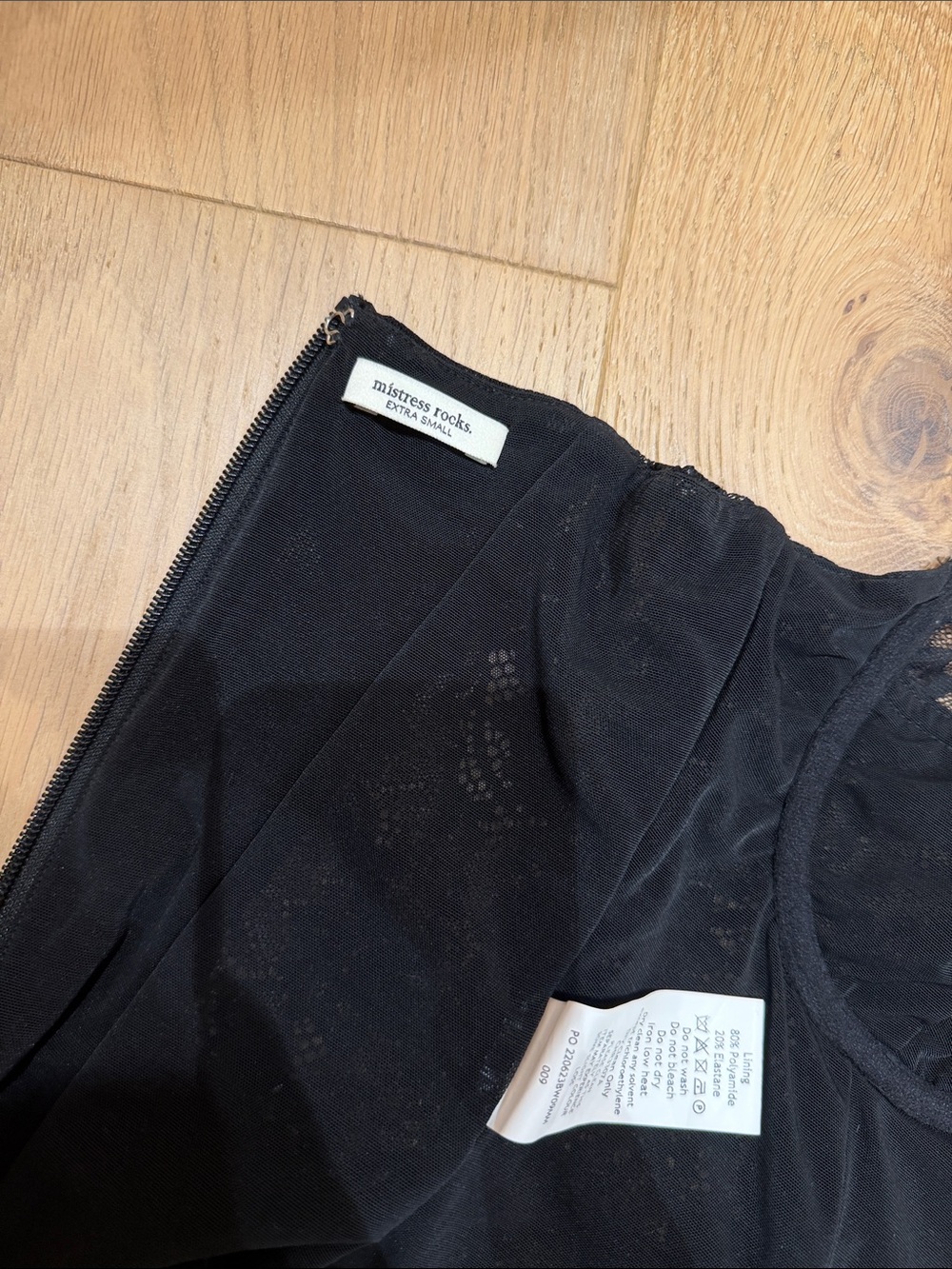 Black Lace Bustier Camisole Top - Picture 2 of 3